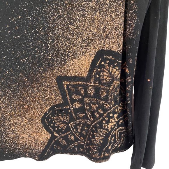 OOAK🔹️Mandala Long Sleeve Top Womens Size Small Light Weight Viscose Knit - Picture 4 of 11